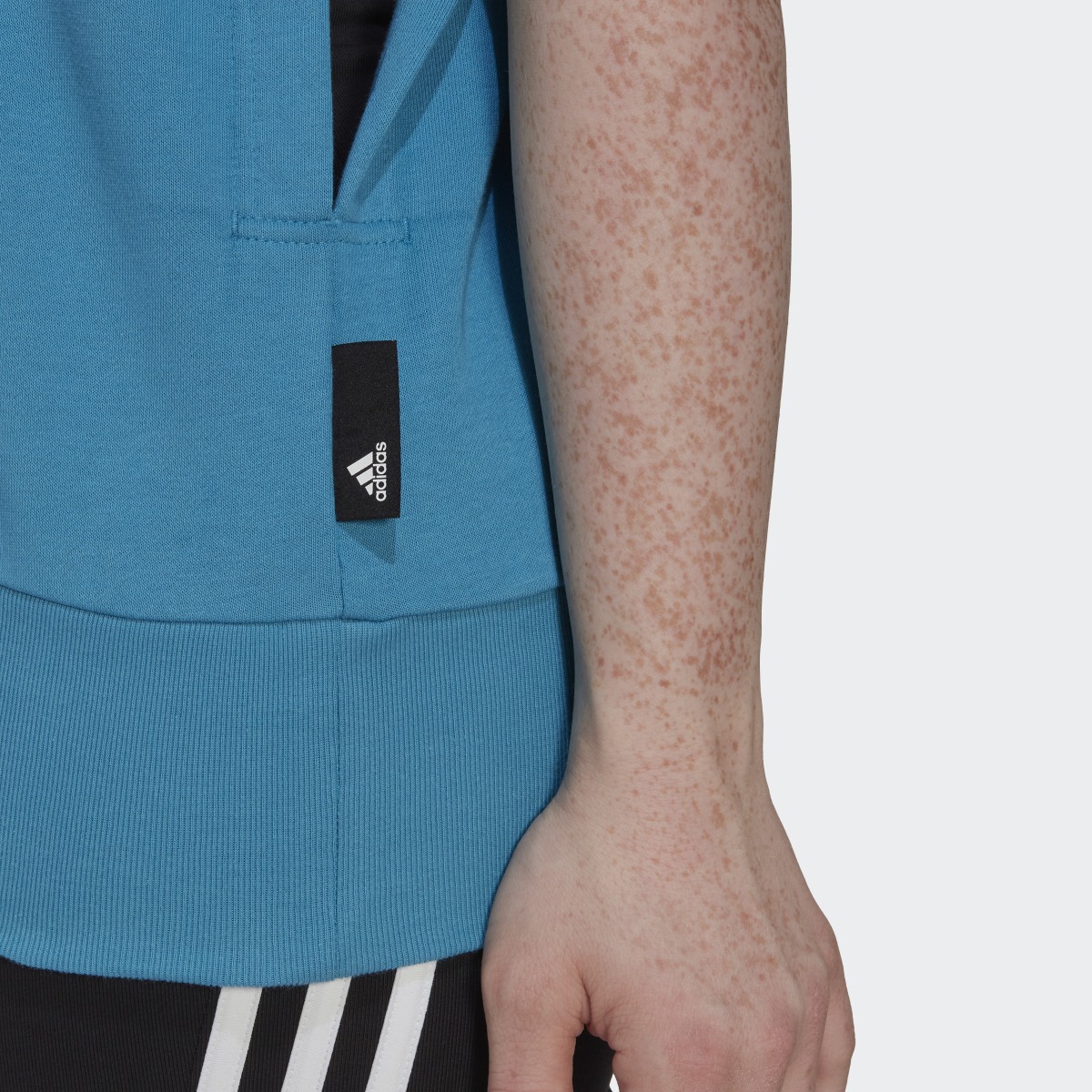 Adidas Camisola com Capuz Studio Lounge. 6