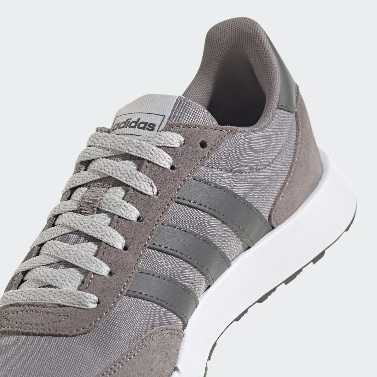 Adidas Tenis Run 60s 2.0. 8