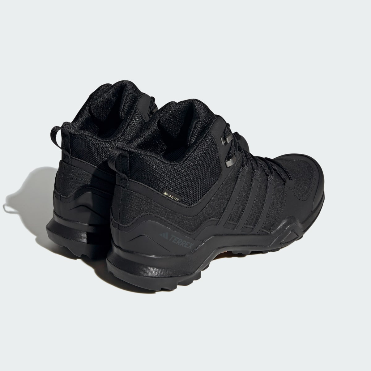 Adidas Chaussure de randonnée Terrex Swift R2 Mid GORE-TEX. 9