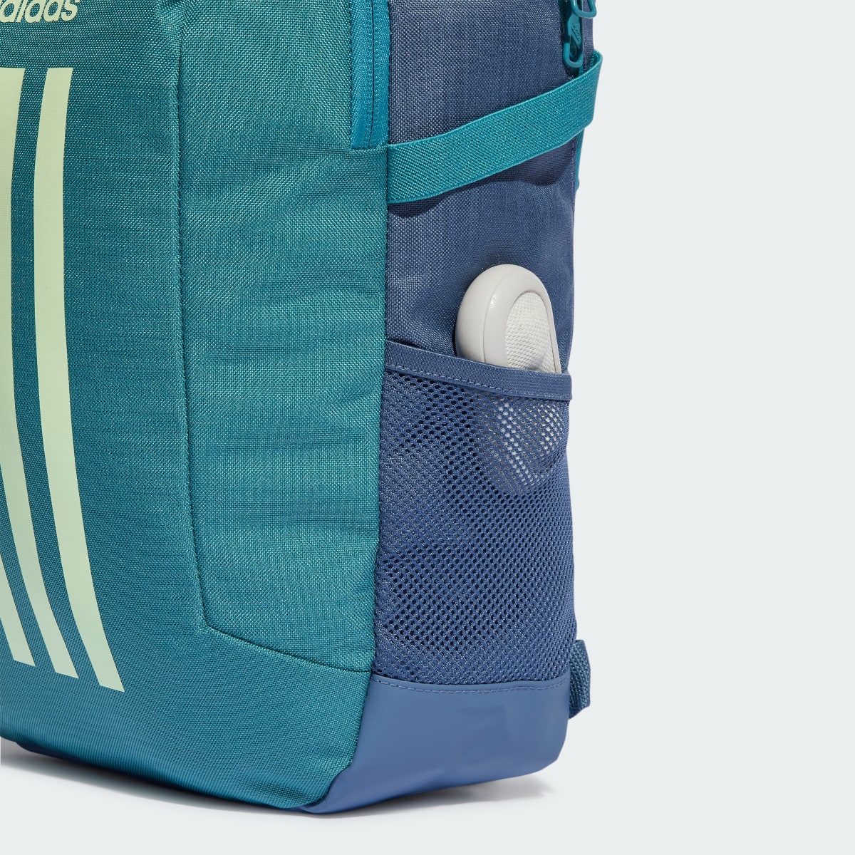 Adidas Power Backpack Kids. 4