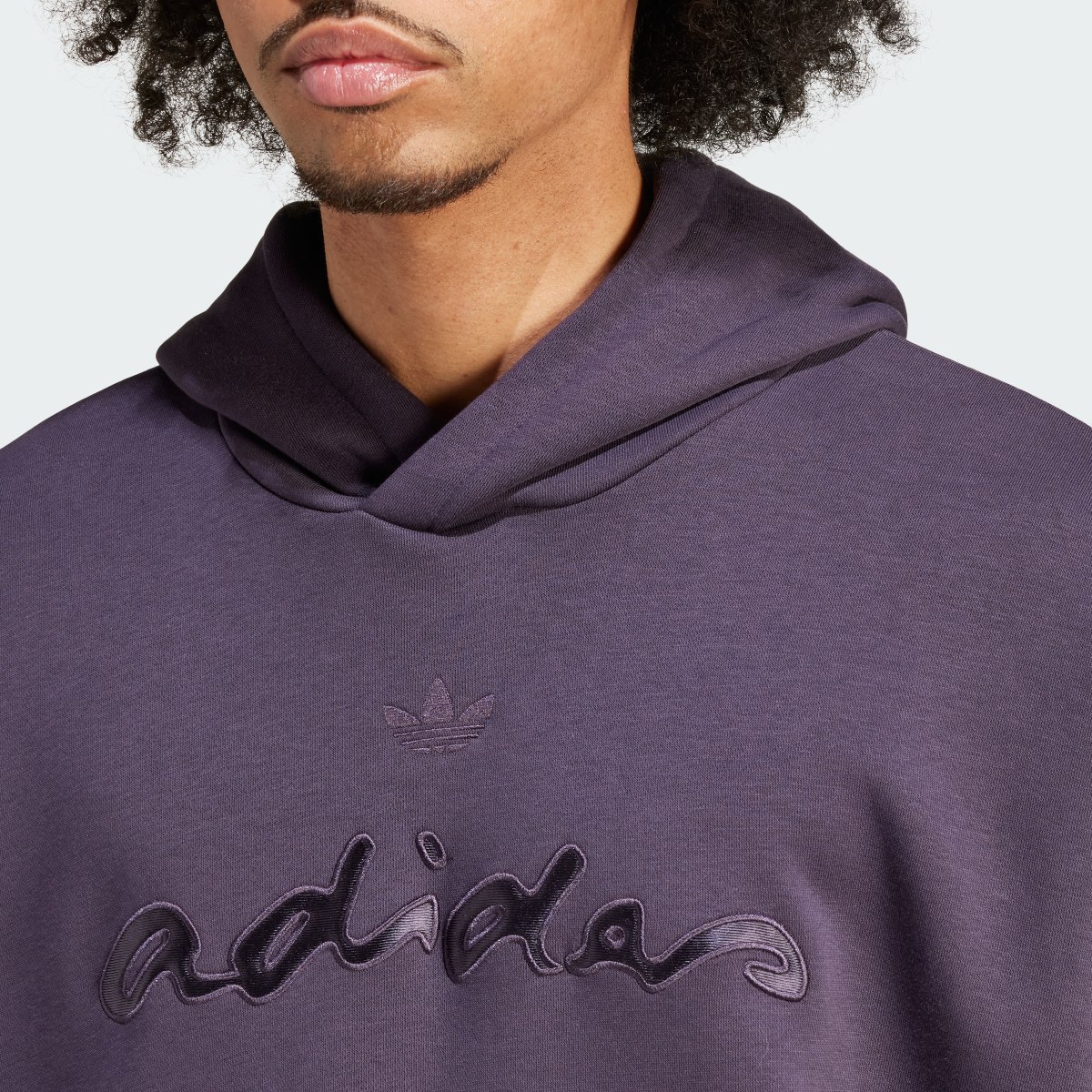 Adidas Hoodie Appliqué. 6