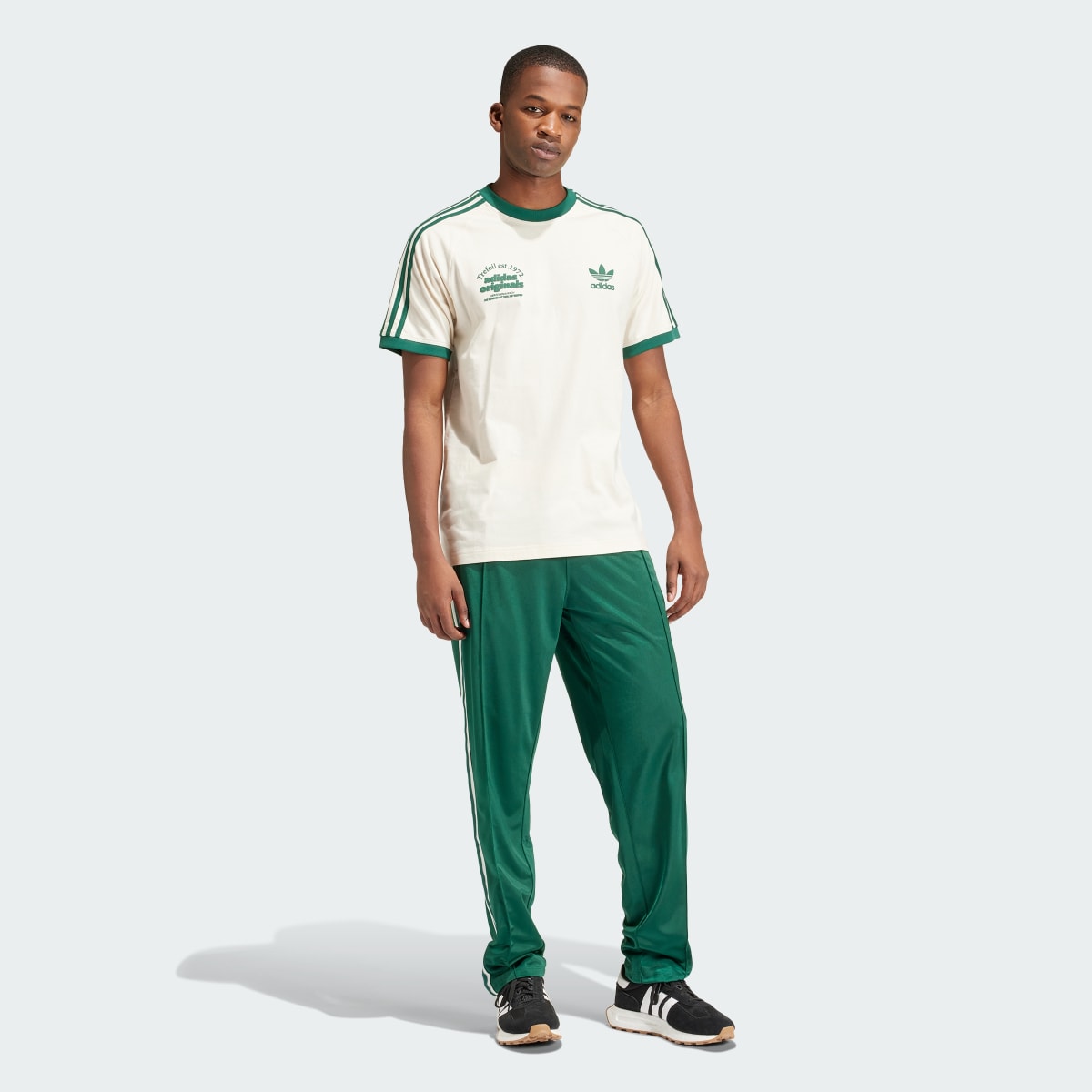 Adidas Sport Graphic Cali Tee. 4