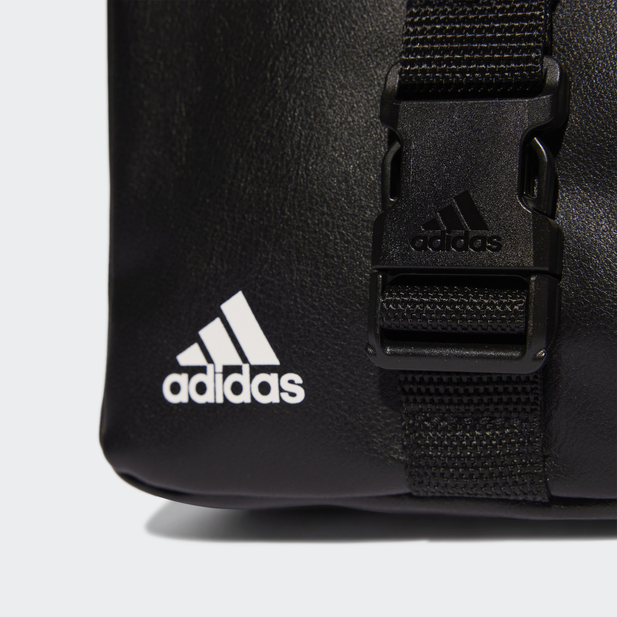 Adidas Essentials Small Bag. 6