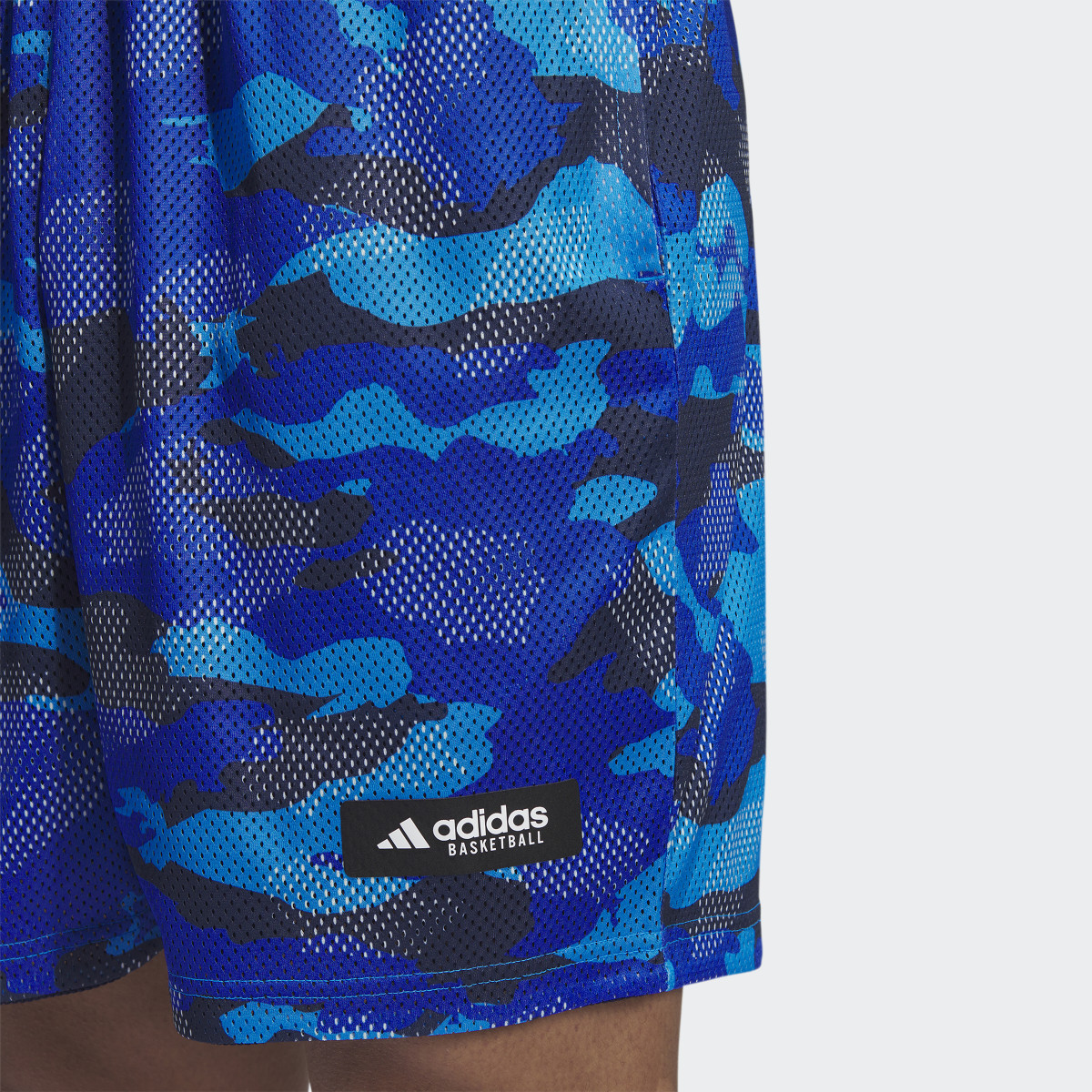 Adidas Legends Allover Print Şort. 5