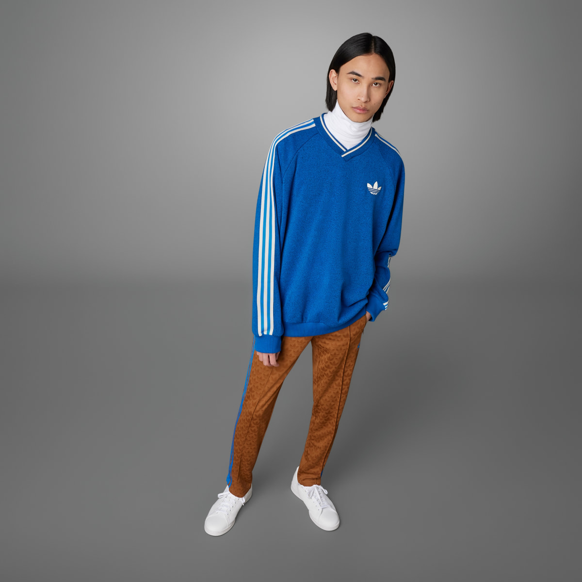 Adidas Adicolor 70s Vintage Sweatshirt. 4