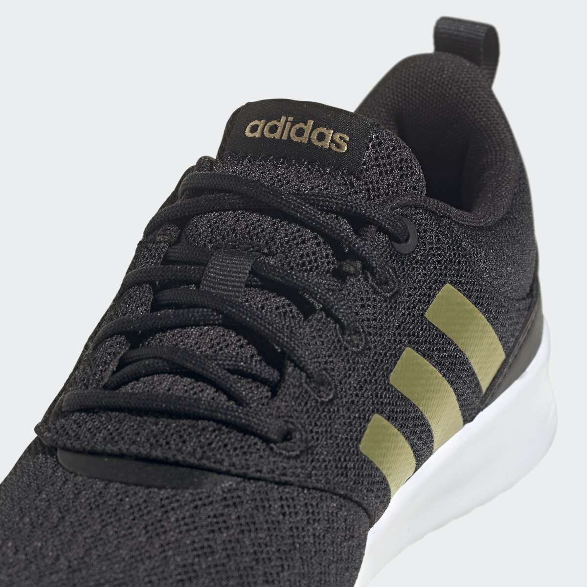 Adidas Zapatilla QT Racer 2.0. 8