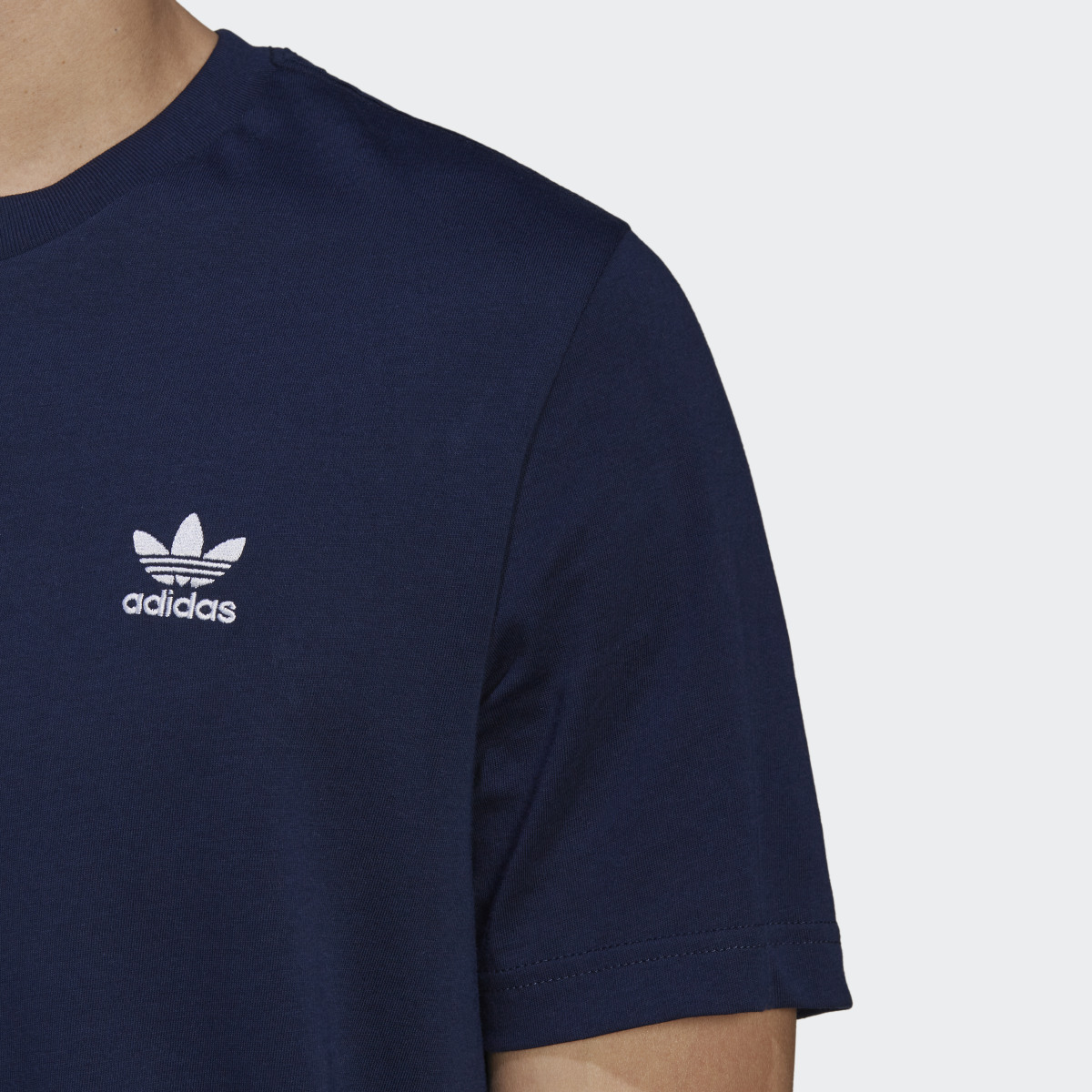 Adidas Adicolor Essentials Trefoil T-Shirt. 6