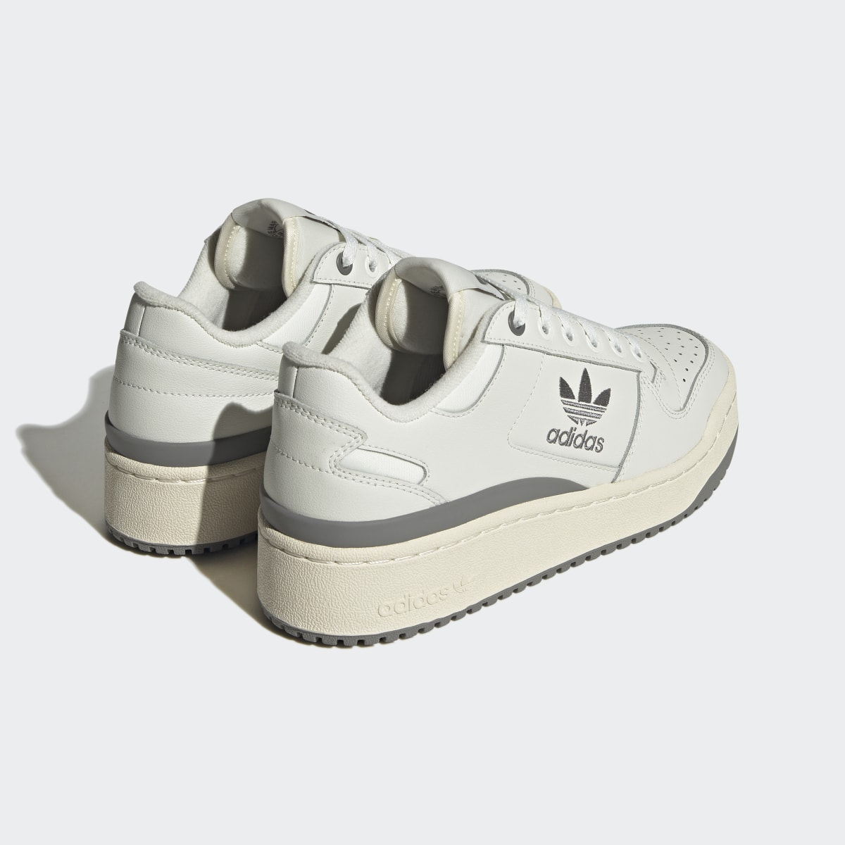 Adidas Chaussure Forum Bold. 6