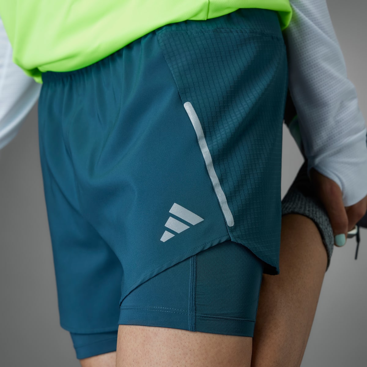 Adidas Short de running 2 en 1 Designed 4. 4