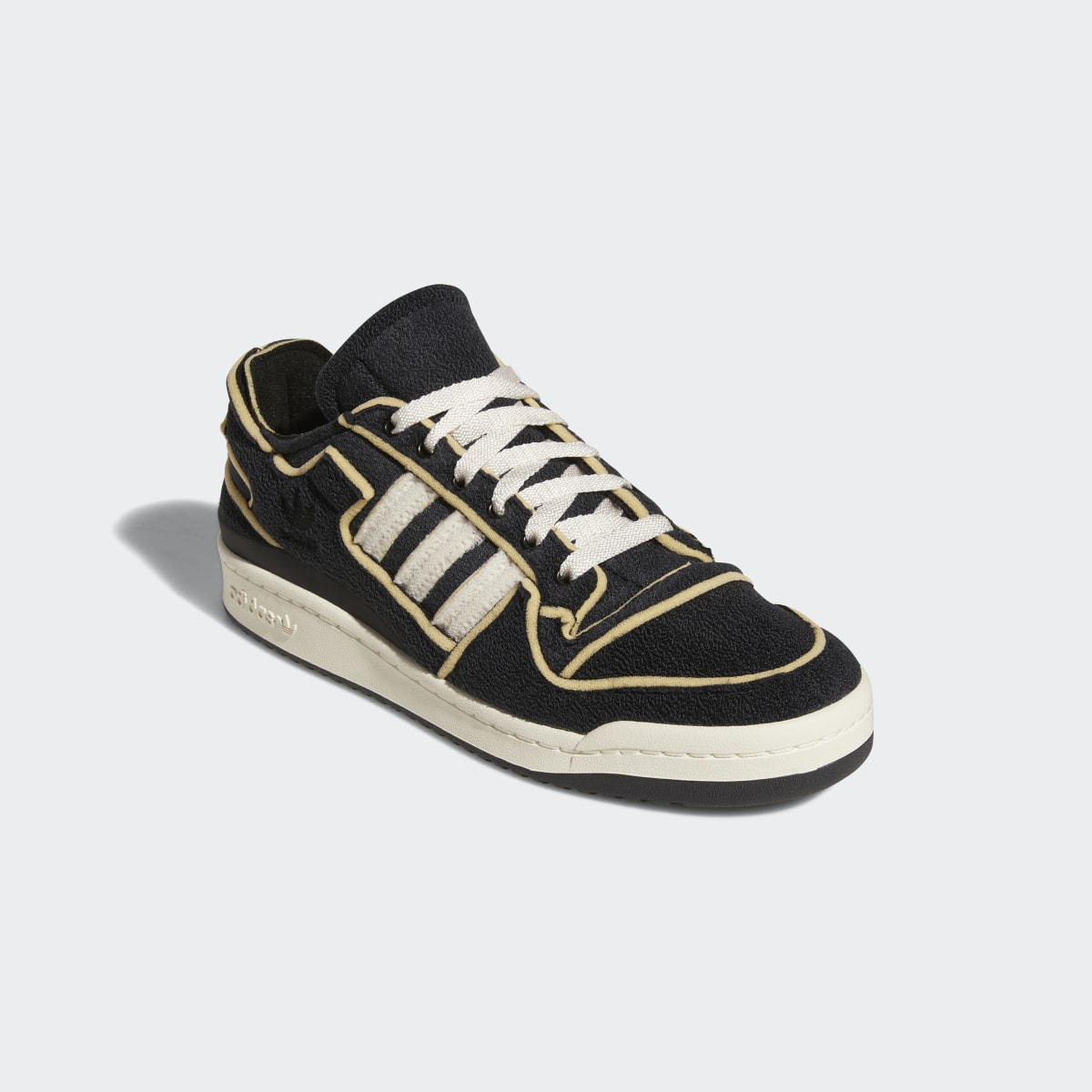 Adidas Cozy Forum 84 Low Shoes. 5