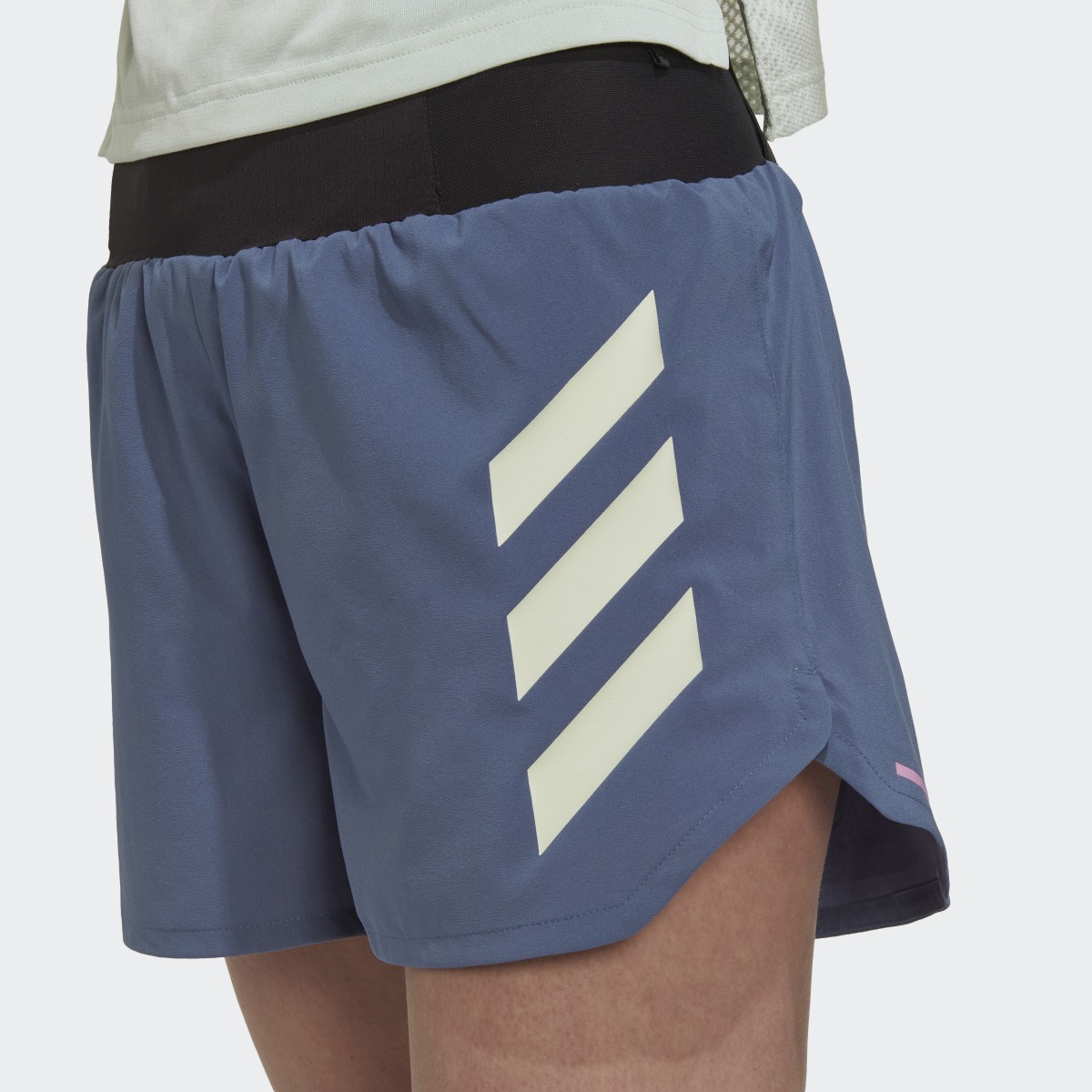 Adidas Short Terrex Agravic. 8