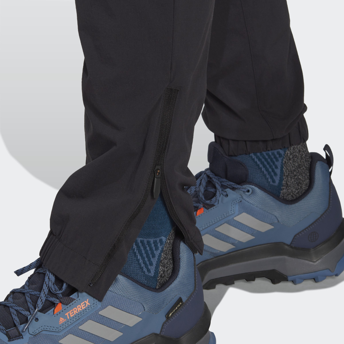 Adidas Pantalon de randonnée Terrex Utilitas Zip-Off. 7