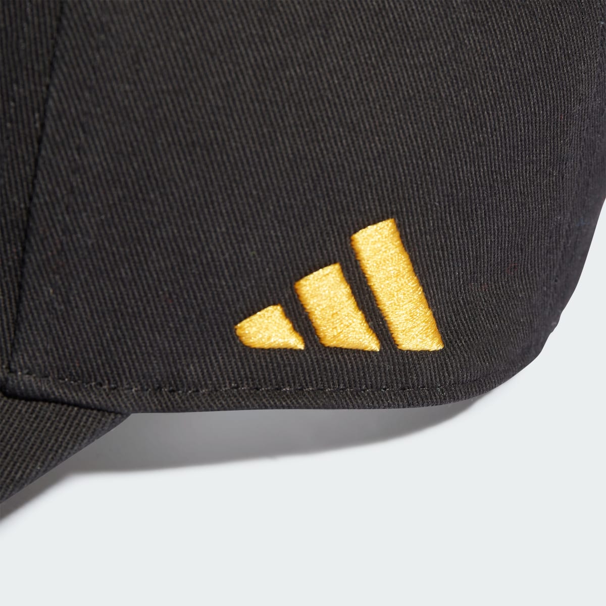 Adidas Juventus Baseball Cap. 4