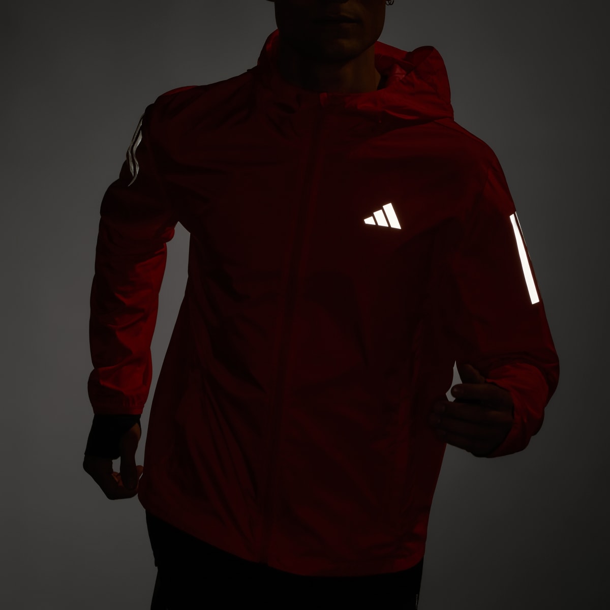 Adidas Chaqueta Own the Run. 12