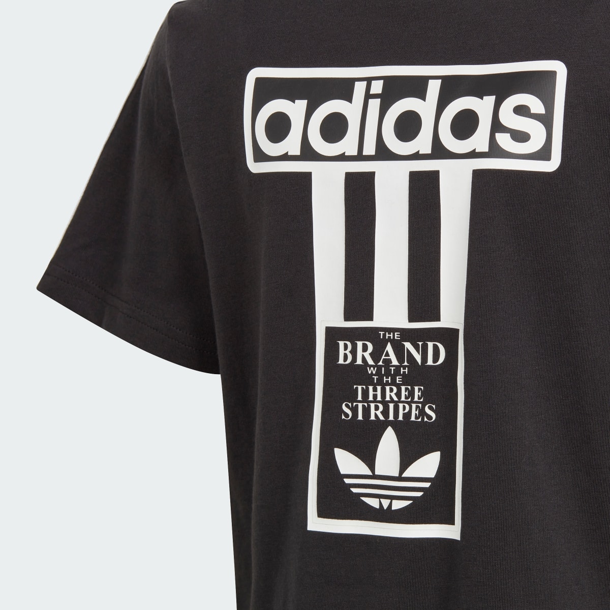 Adidas Adibreak Set aus T-Shirt und Shorts. 7