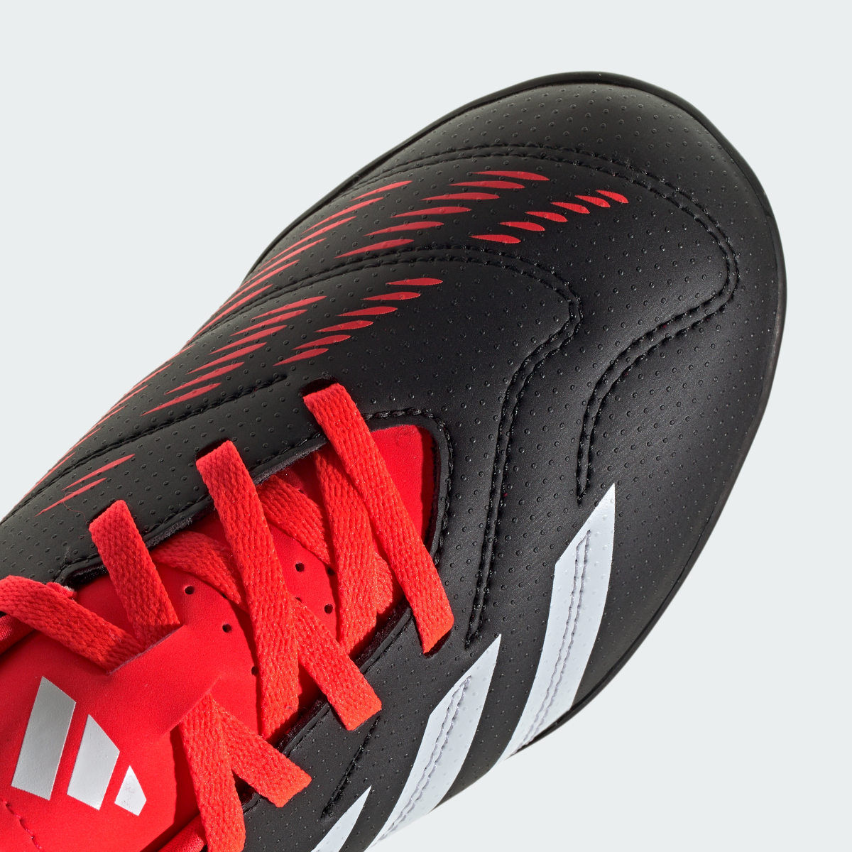 Adidas Botas de Futebol Predator 24 Club – Piso sintético. 9