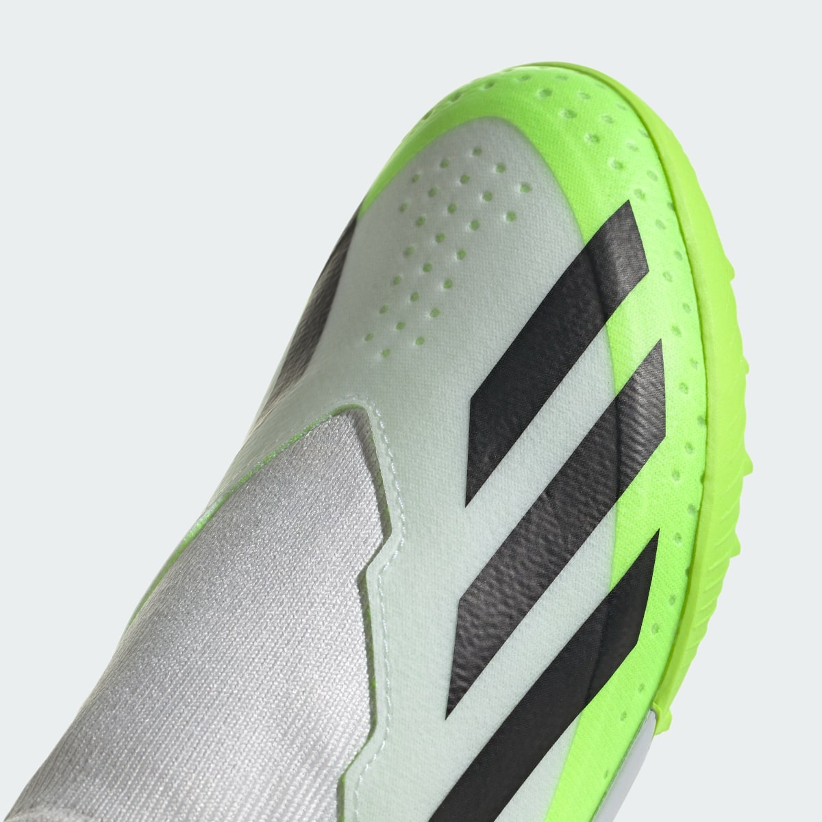 Adidas Botas de Futebol Sem Atacadores X Crazyfast.3 – Piso sintético. 10