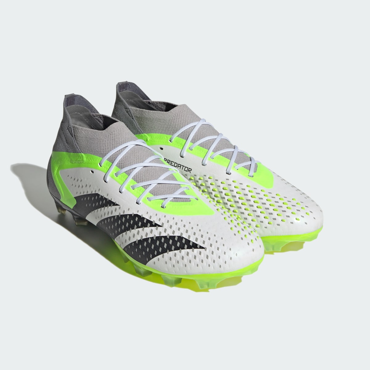 Adidas Botas de Futebol Predator Accuracy.1 – Relva artificial. 8