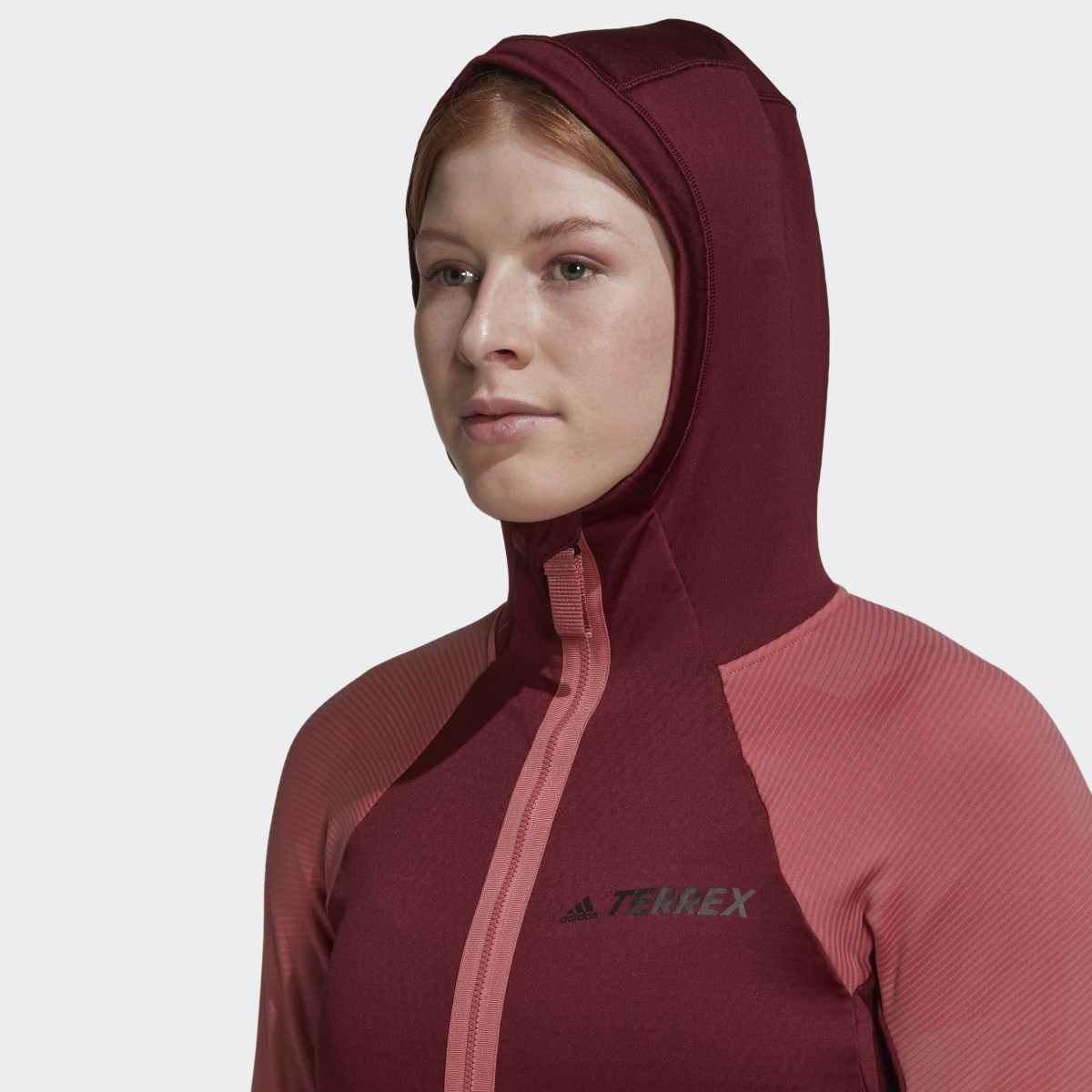 Adidas Veste de randonnée à capuche en molleton Terrex Tech Flooce. 7