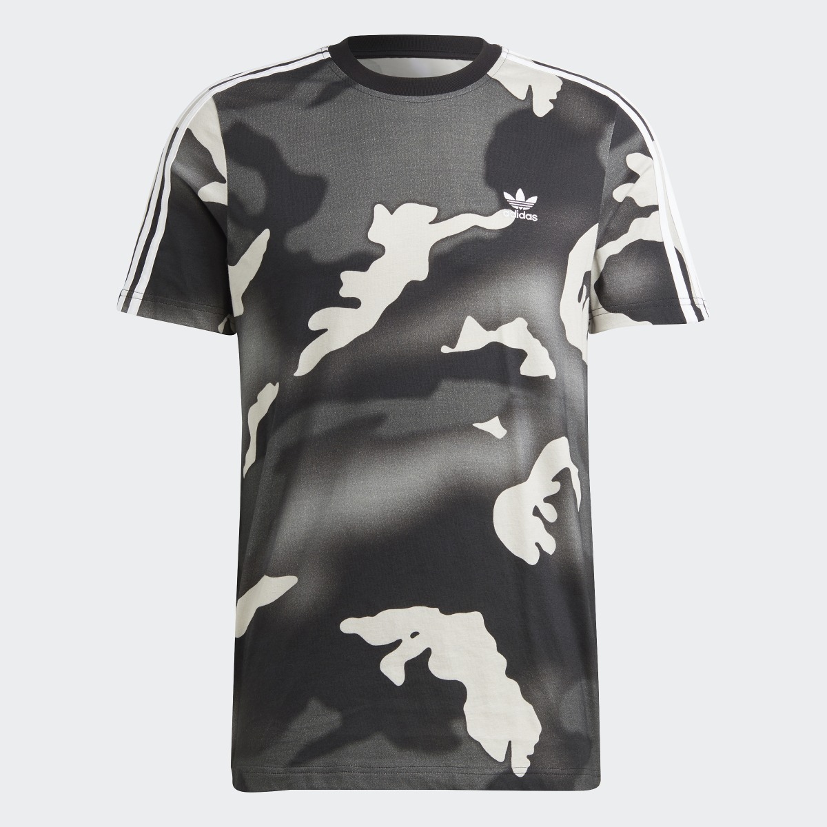 Adidas T-shirt graphique à imprimé camouflage intégral. 5
