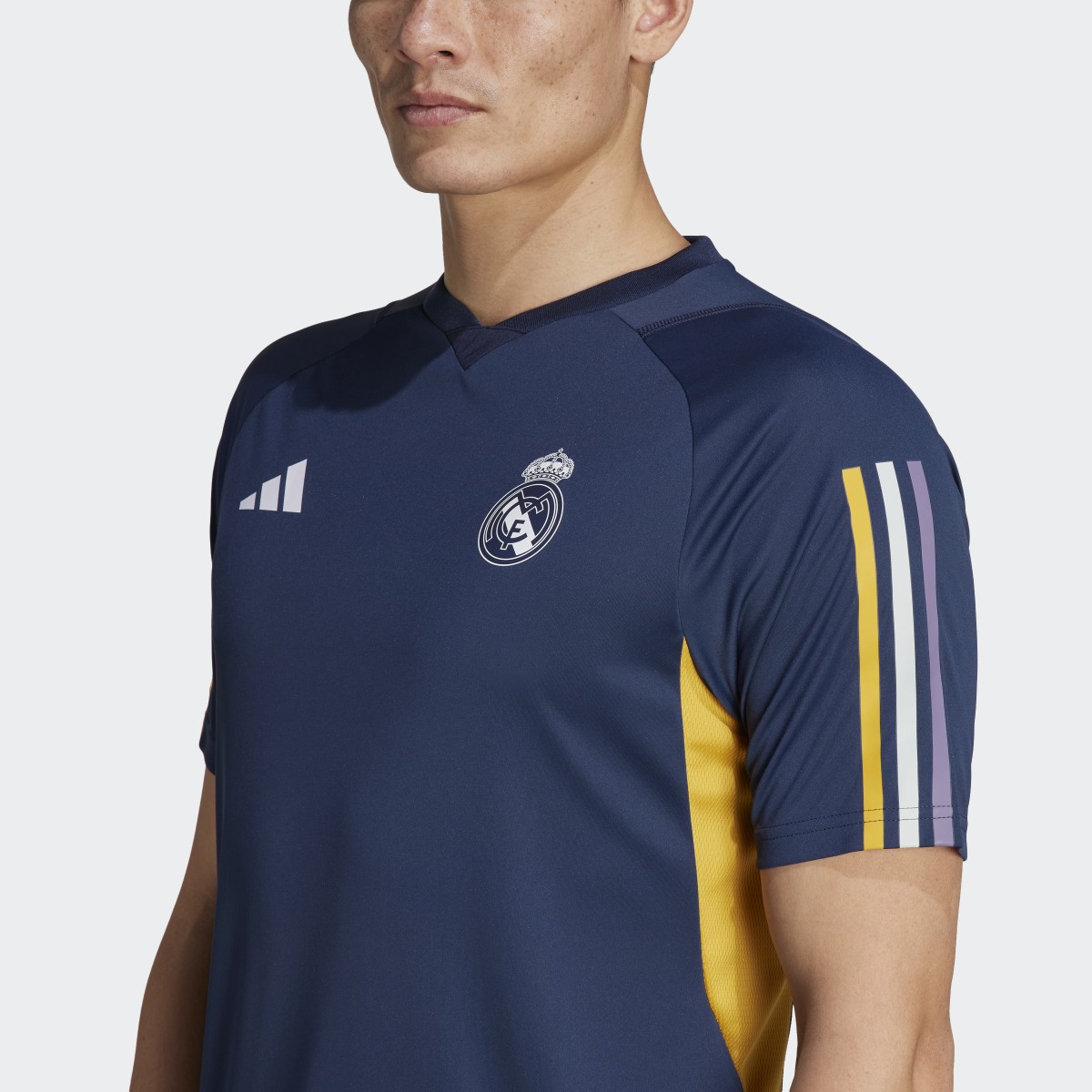 Adidas Jersey de Entrenamiento Real Madrid Tiro 23. 8