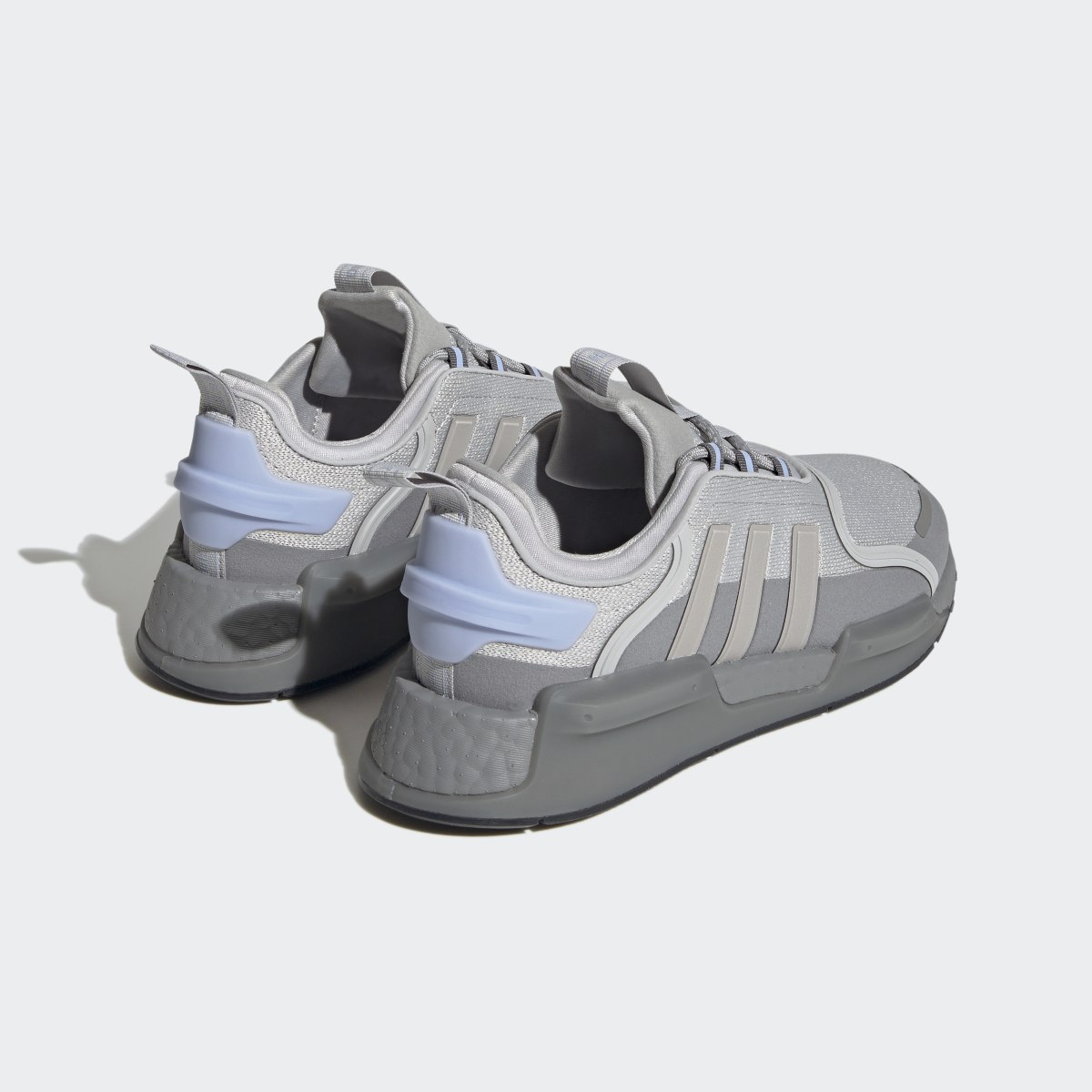 Adidas Sapatilhas V3 NMD_R1. 6