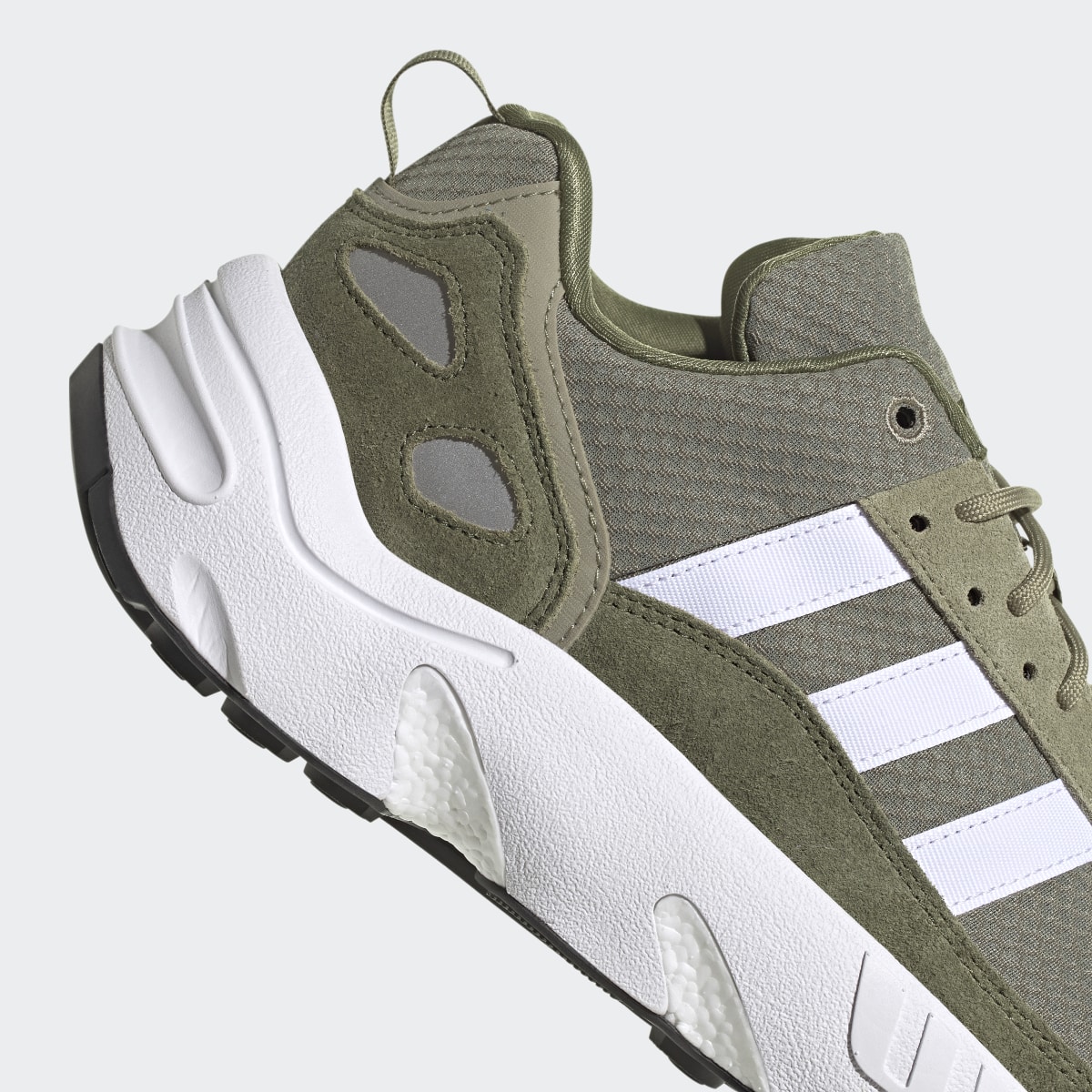 Adidas Scarpe ZX 22 BOOST. 10