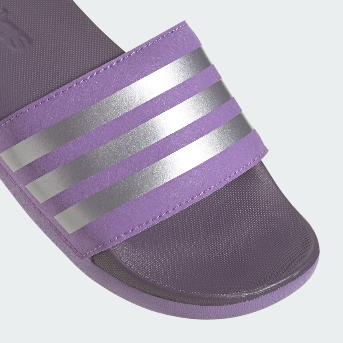 Adidas Adilette Comfort Slides Kids. 8