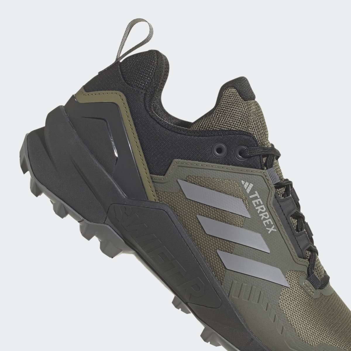 Adidas Scarpe da hiking Terrex Swift R3. 10