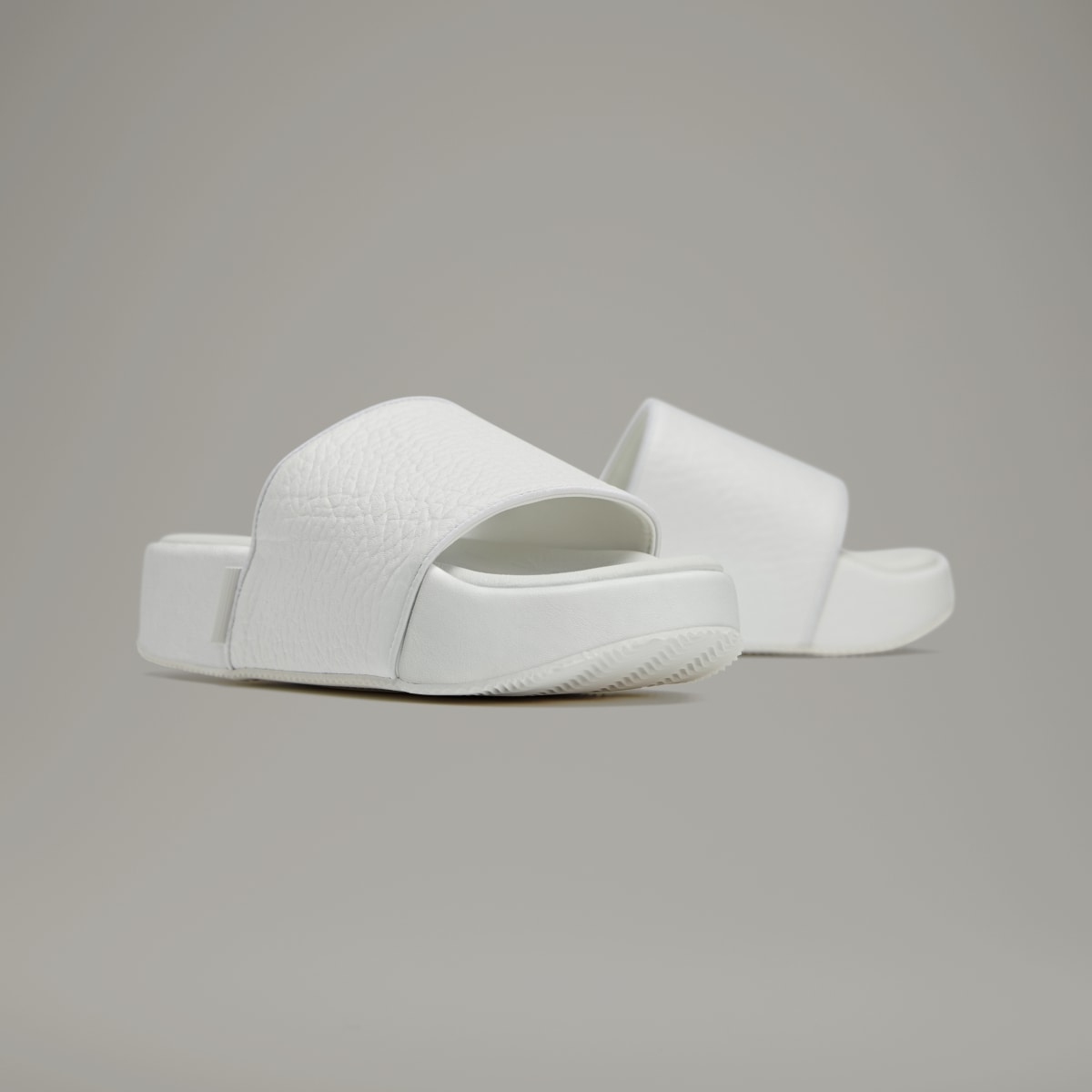 Adidas Y-3 Slides. 6