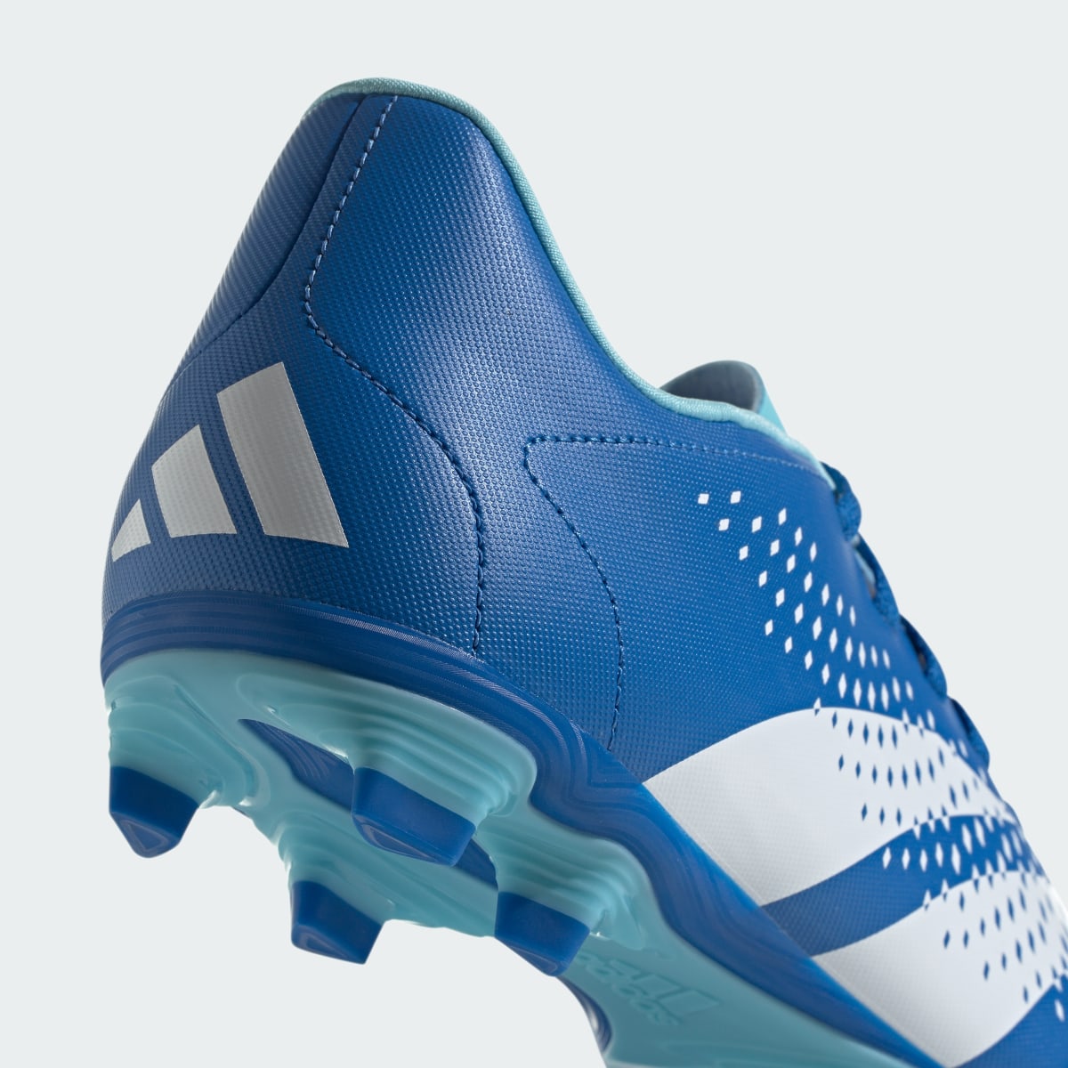 Adidas Calzado de Fútbol Predator Accuracy.4 Multiterreno. 10