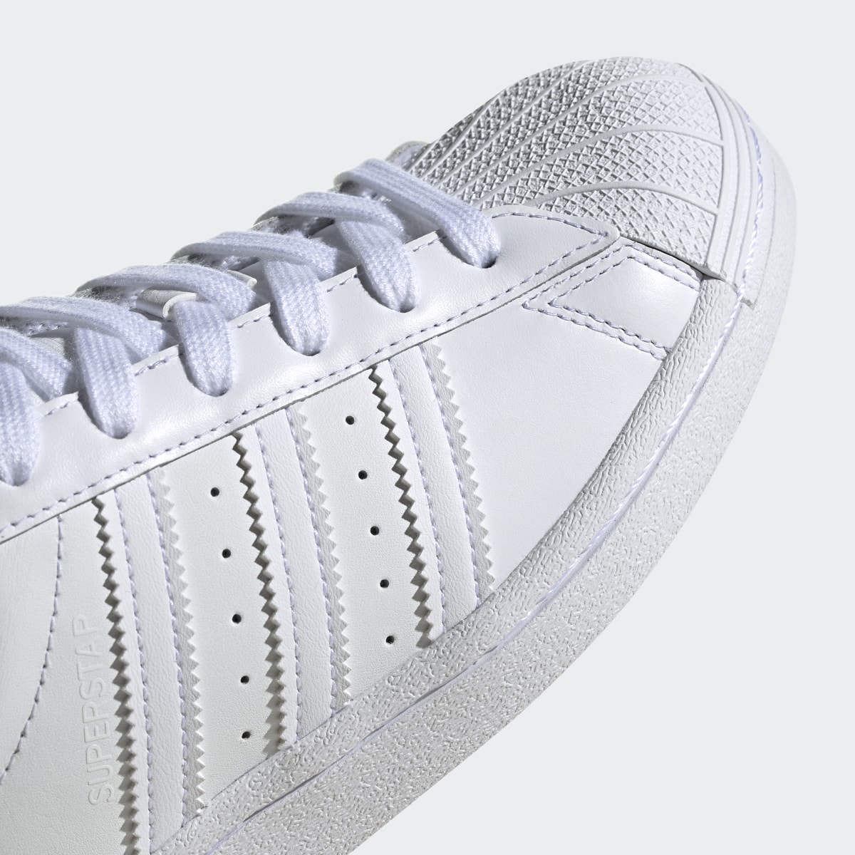 Adidas Chaussure Superstar. 11