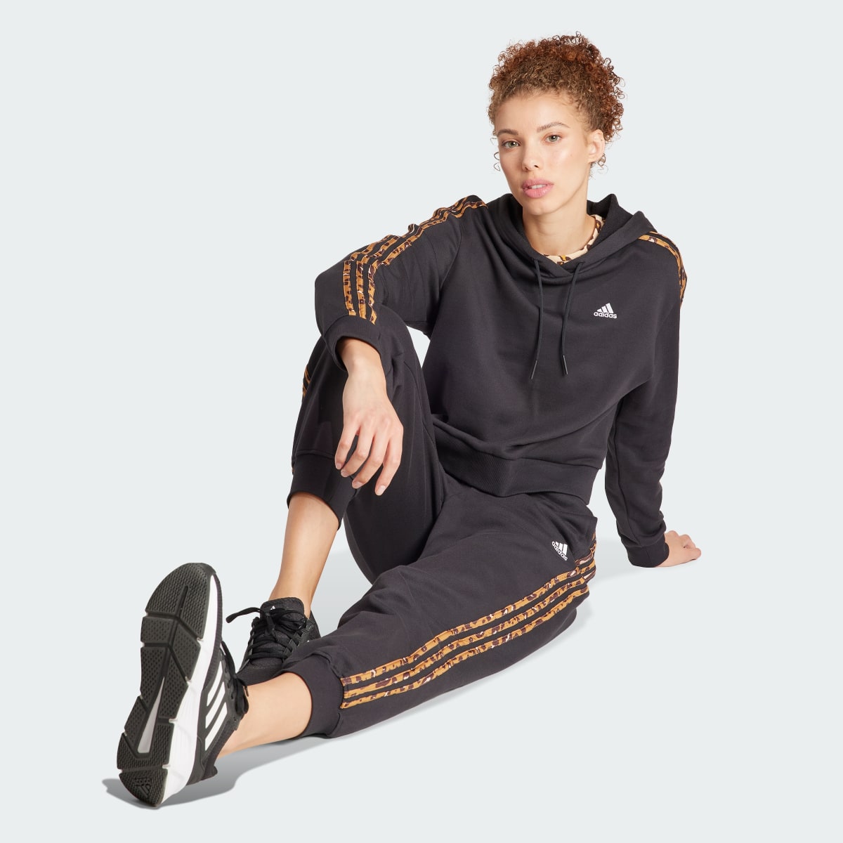 Conjunto Adidas Essentials 3-Stripes H10155