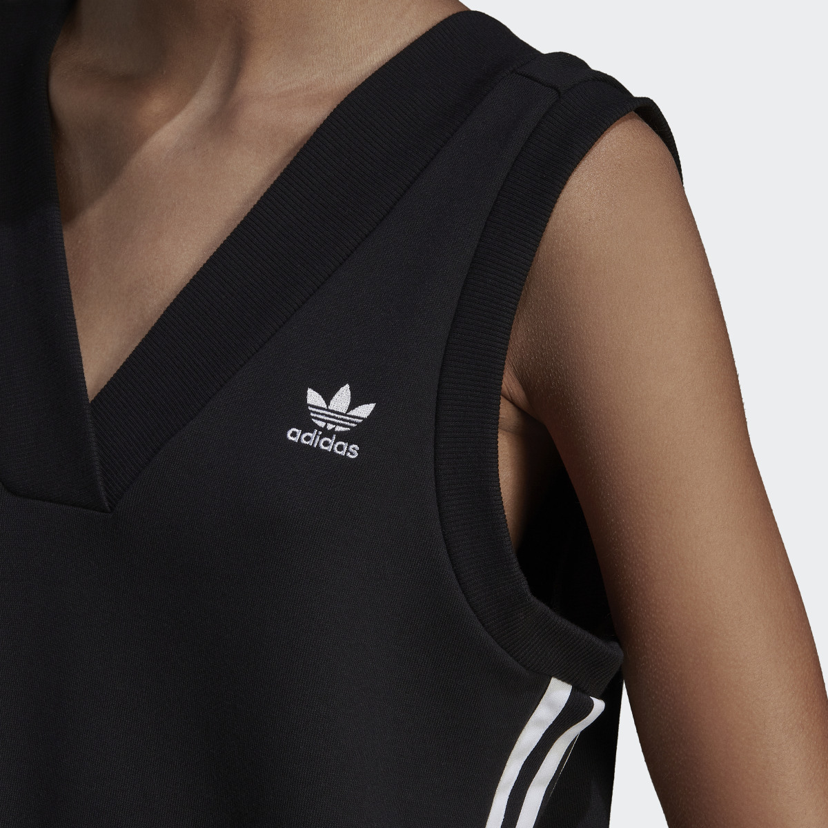 Adidas Abito adicolor Classics Vest. 6