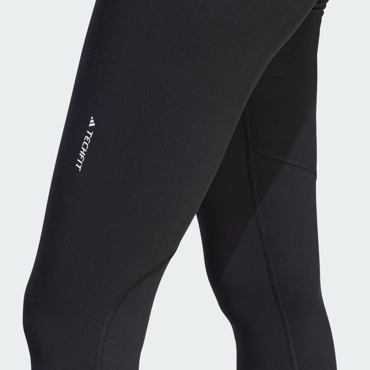 Adidas Legginsy Techfit Capri. 6