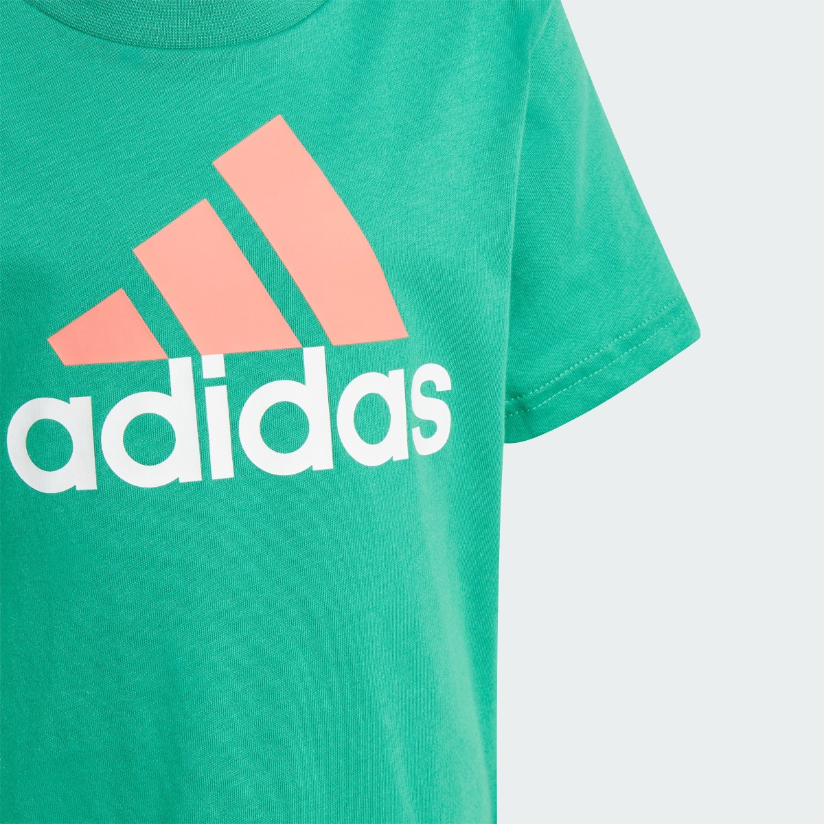 Adidas Essentials Logo Tişört ve Şort Takımı. 7