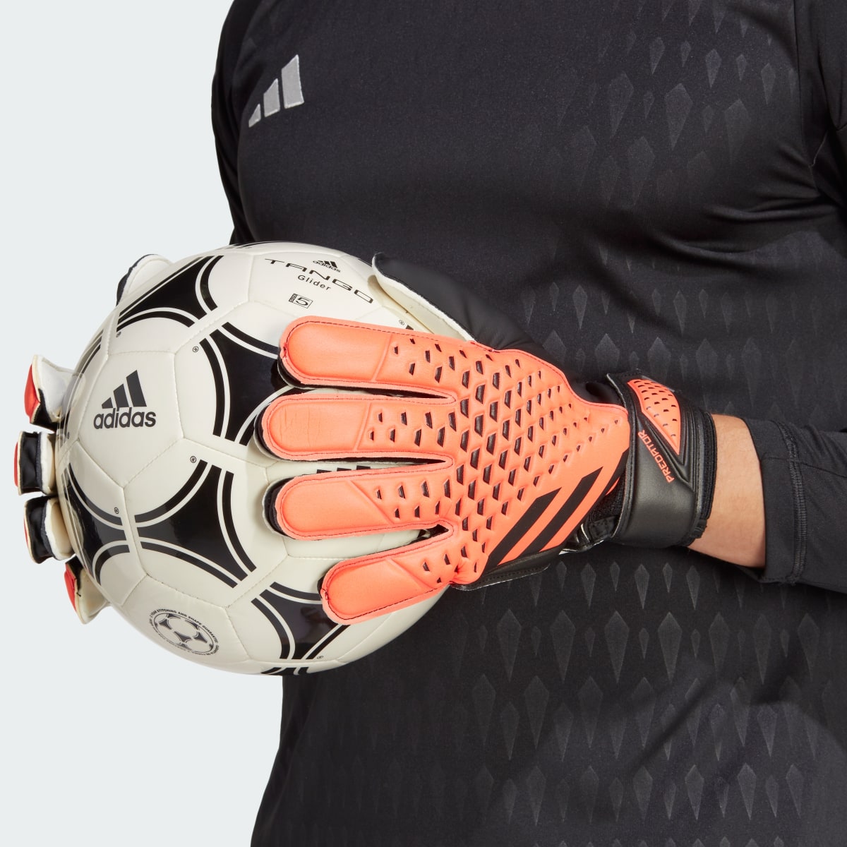 Adidas Predator Training Gloves. 6