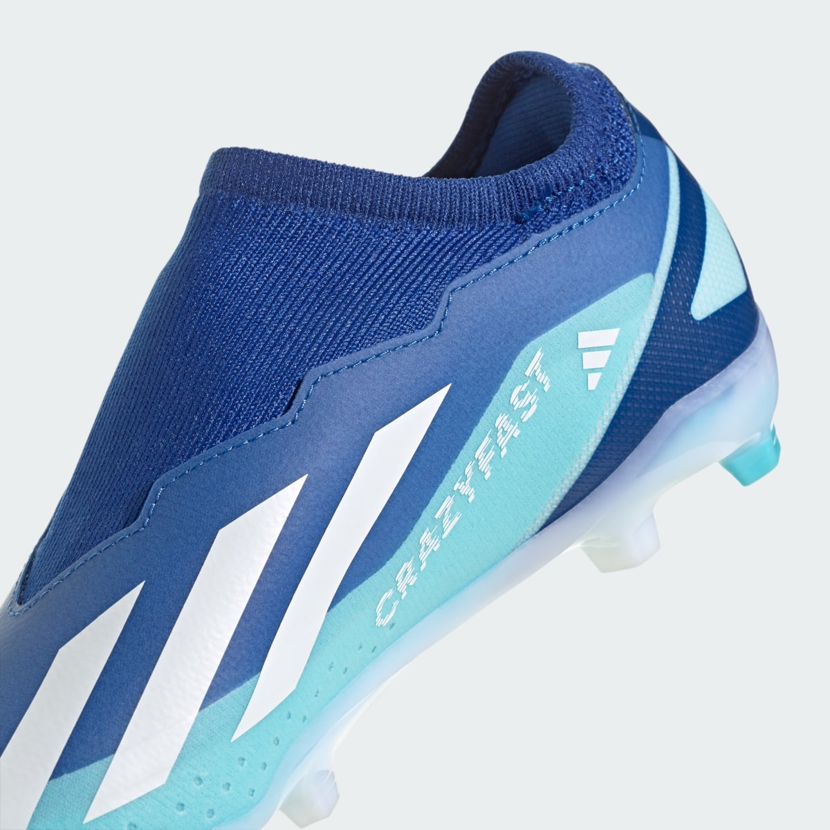 Adidas Botas de Futebol sem Atacadores X Crazyfast.3 – Piso firme. 10