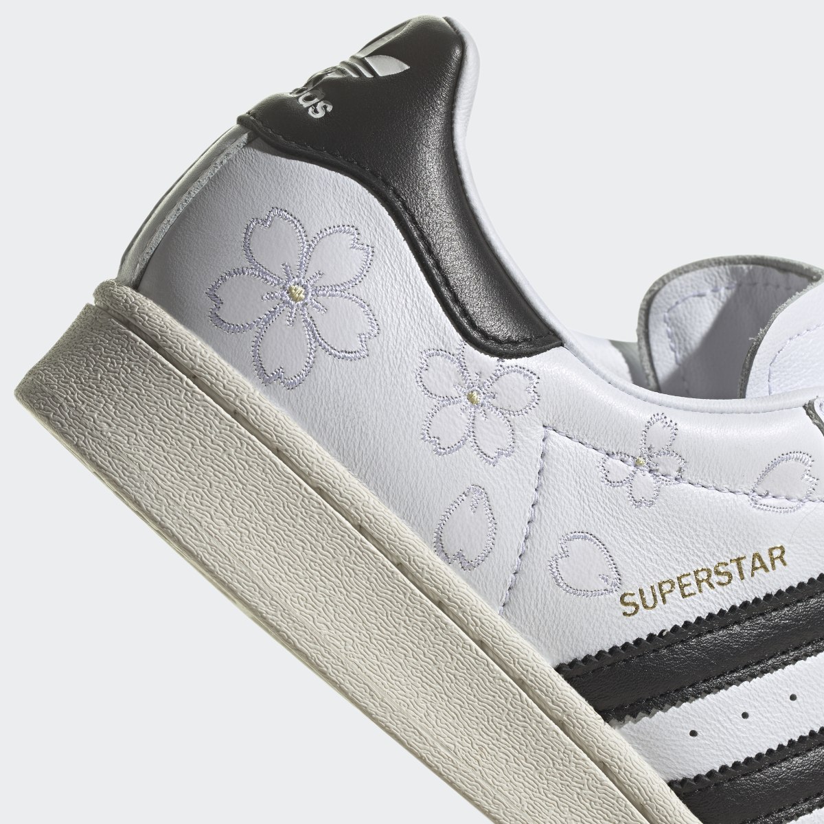 Adidas Chaussure Superstar Hanami. 6