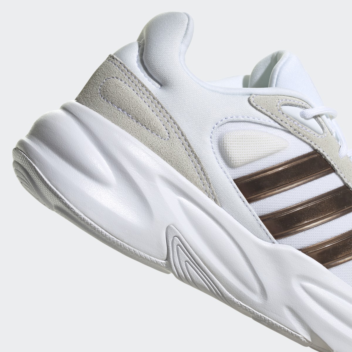 Adidas Scarpe OZELLE Cloudfoam Lifestyle Running. 10