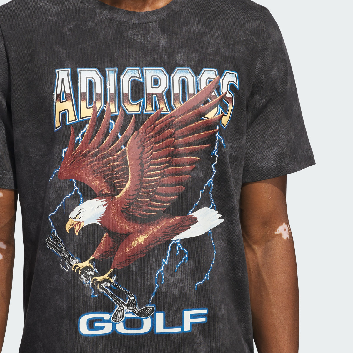 Adidas T-shirt graphique Adicross Eagle. 6