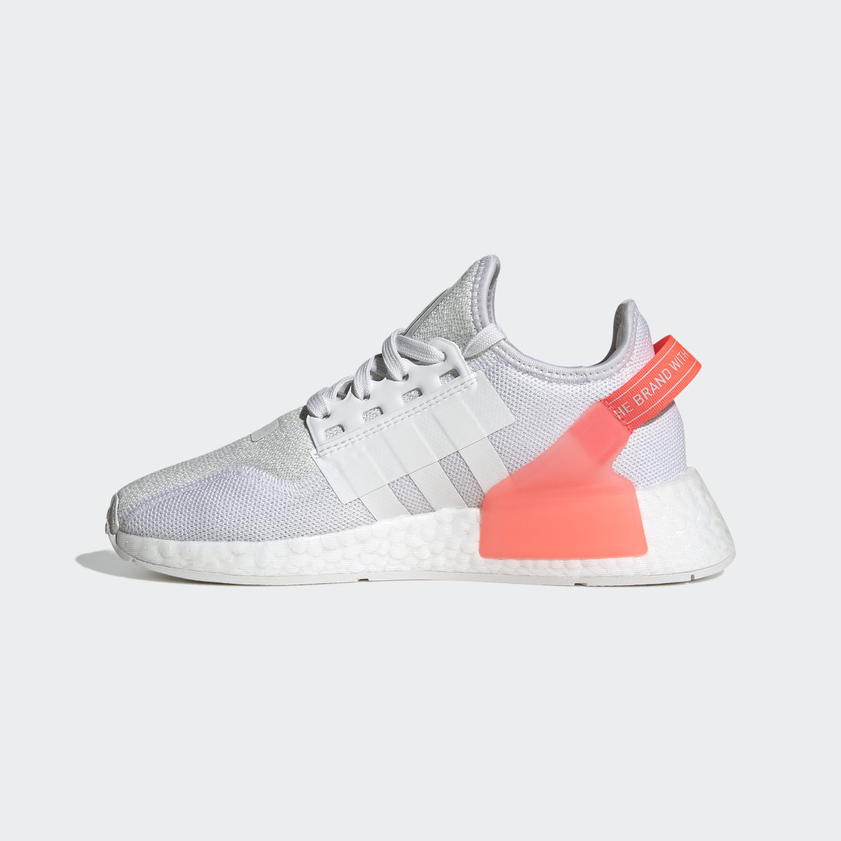 Adidas Chaussure NMD_R1 V2. 7