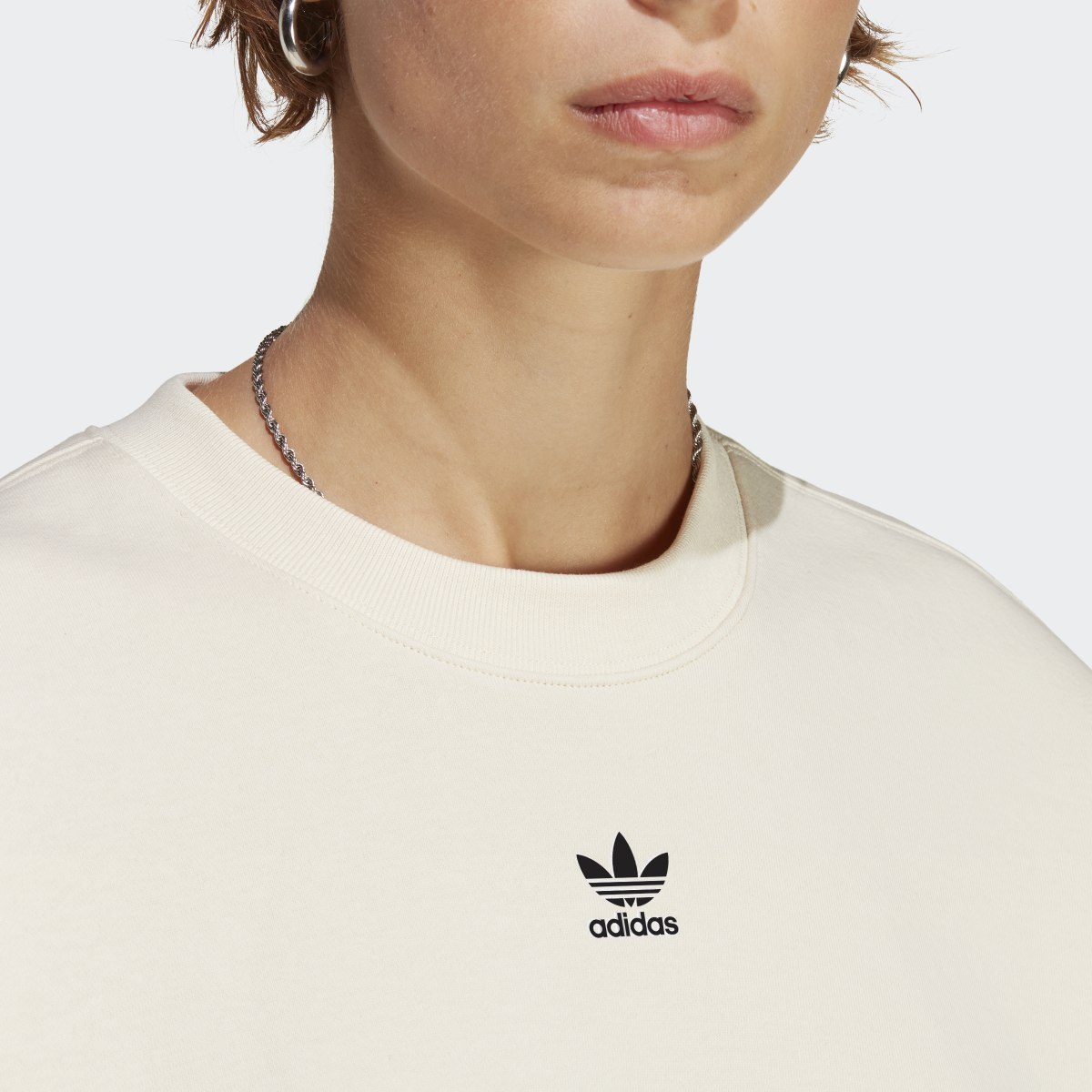 Adidas adicolor Essentials Sweatshirt. 6