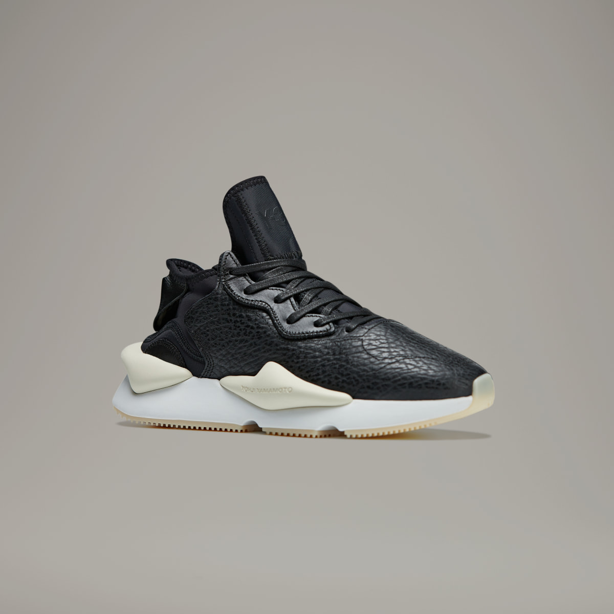 Adidas Y-3 Kaiwa. 6