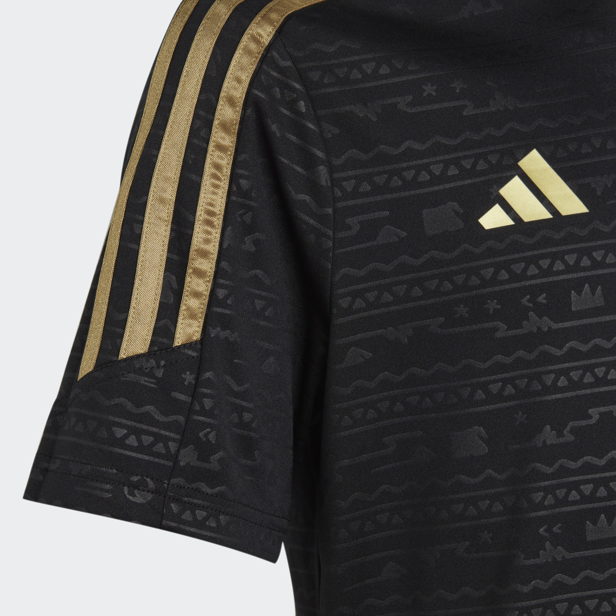 Adidas Salah Antrenman Forması. 5