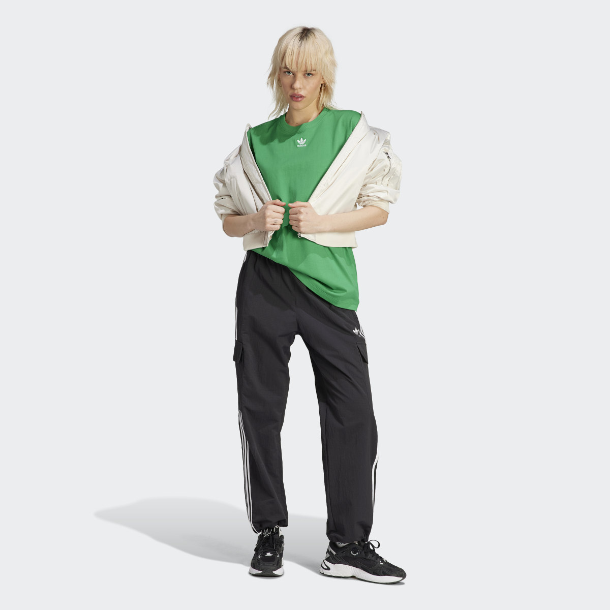 Adidas Adicolor Essentials T-Shirt. 4