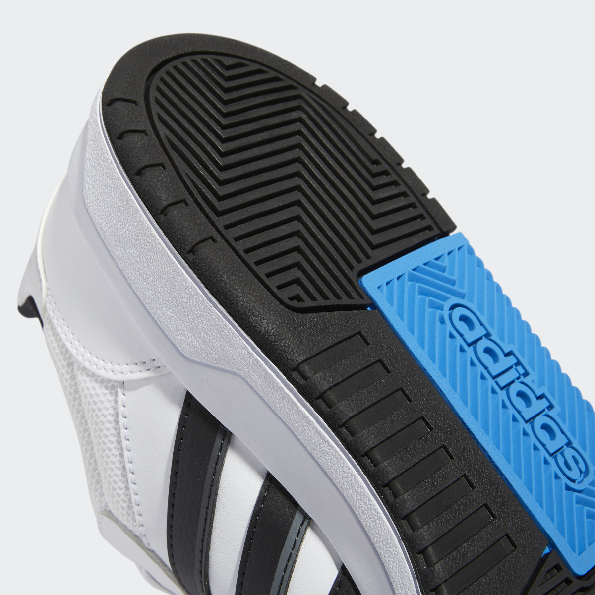 Adidas ENTRAP. 9