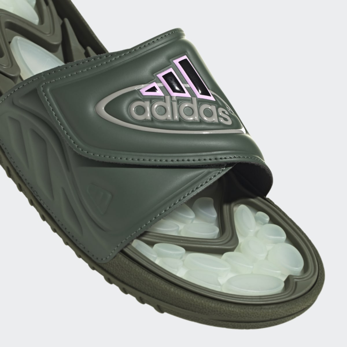 Adidas Chancla Reptossage. 9