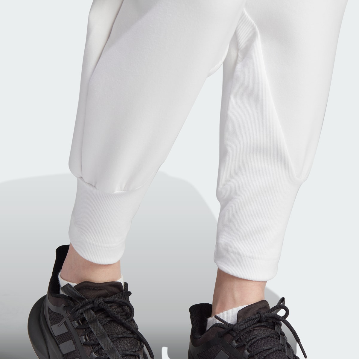Adidas Spodnie Z.N.E.. 6