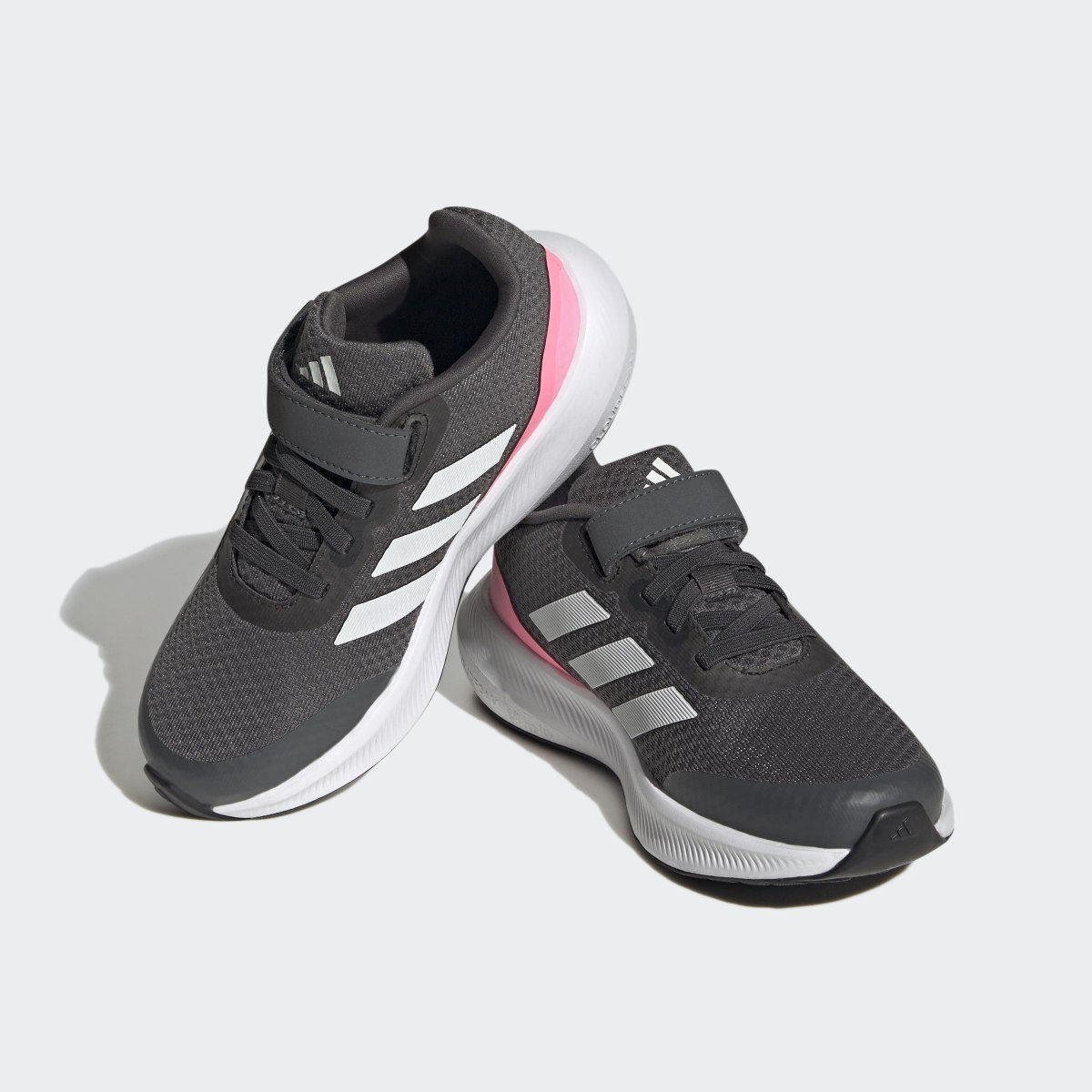 Adidas Chaussure à lacets élastiques et scratch RunFalcon 3.0. 5